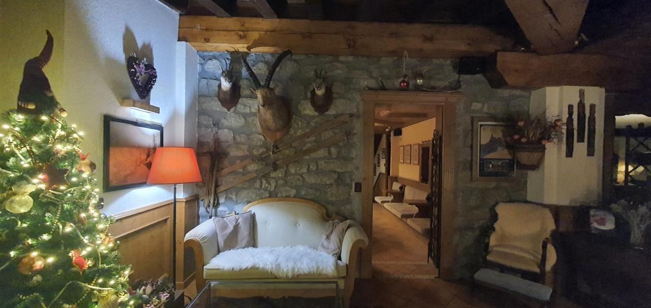 Hotel Dente Del Gigante Courmayeur Exteriér fotografie