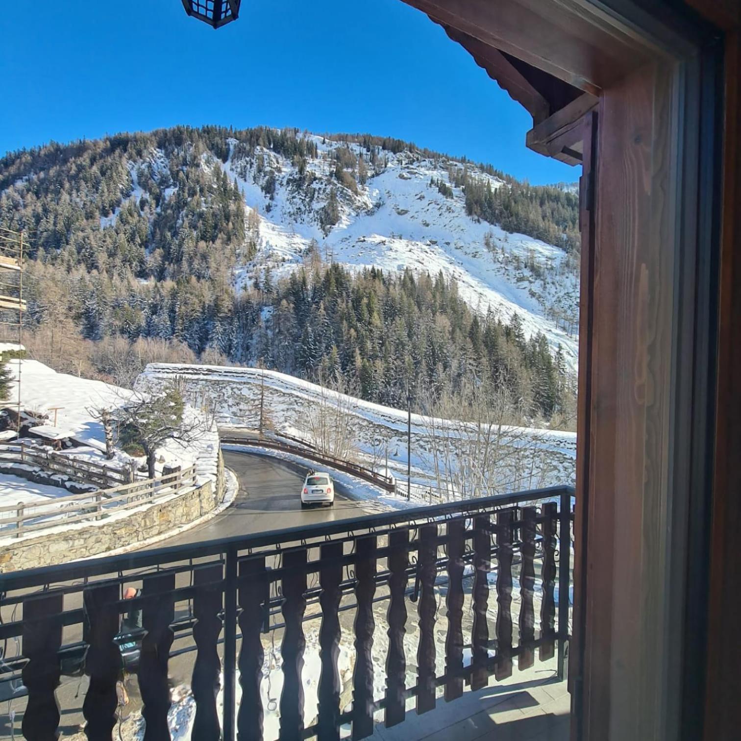 Hotel Dente Del Gigante Courmayeur Exteriér fotografie